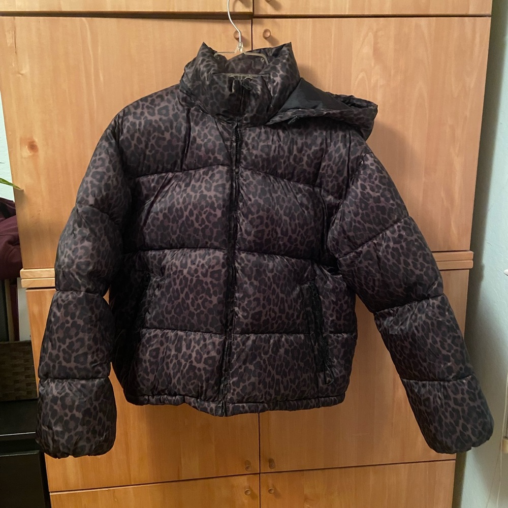 American eagle cheetah print puffer NWOT
